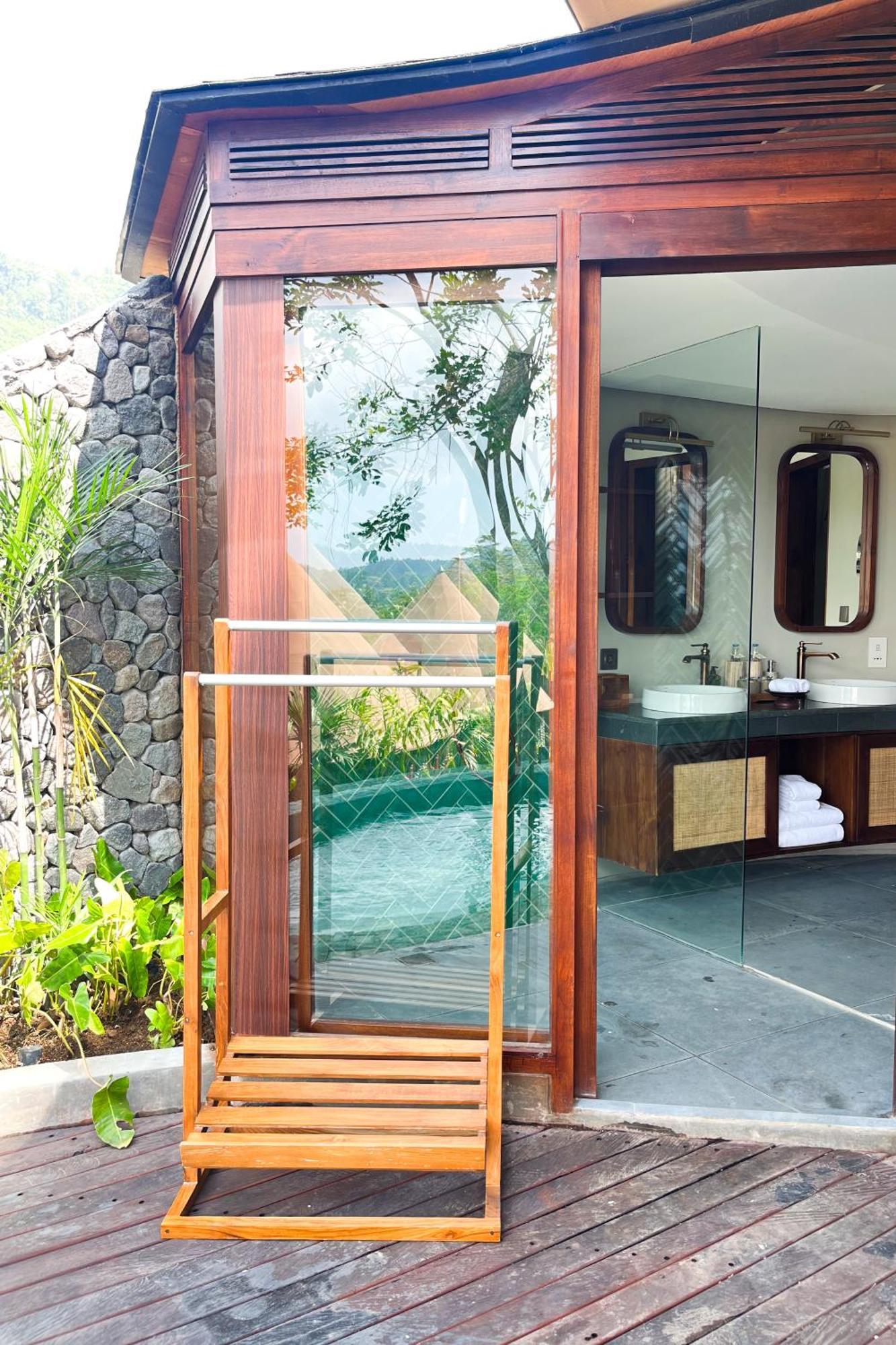 Wapa di Ume Sidemen Sidemen (Bali) Exterior foto Bathroom at the Four Seasons Resort